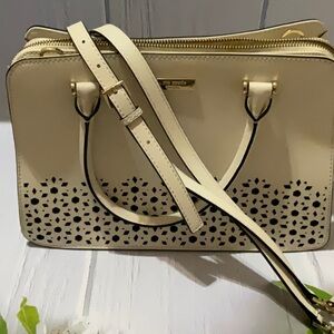 Preowned Kate Spade Ivory floral cutout handbag w/crossbody strap